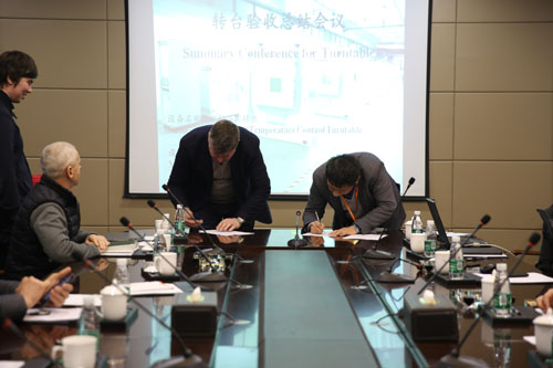 CA888公司八套双轴多功效转台出口俄罗斯